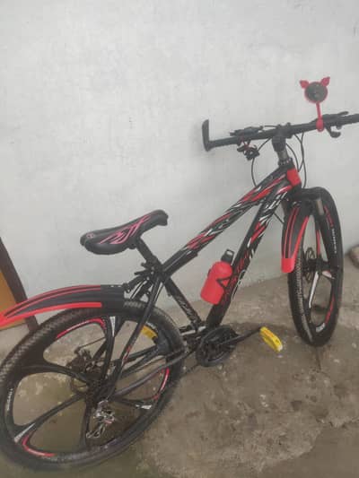 Speed Bicycle in Excellent Condition – Ready to Ride!