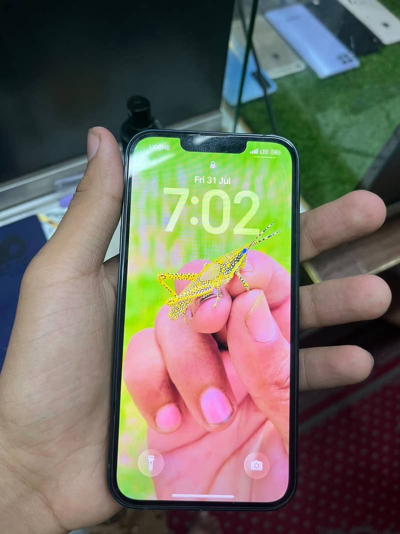 Apple iPhone 13 3