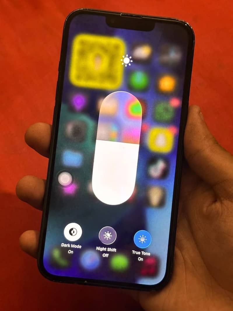 Apple iPhone 13 1