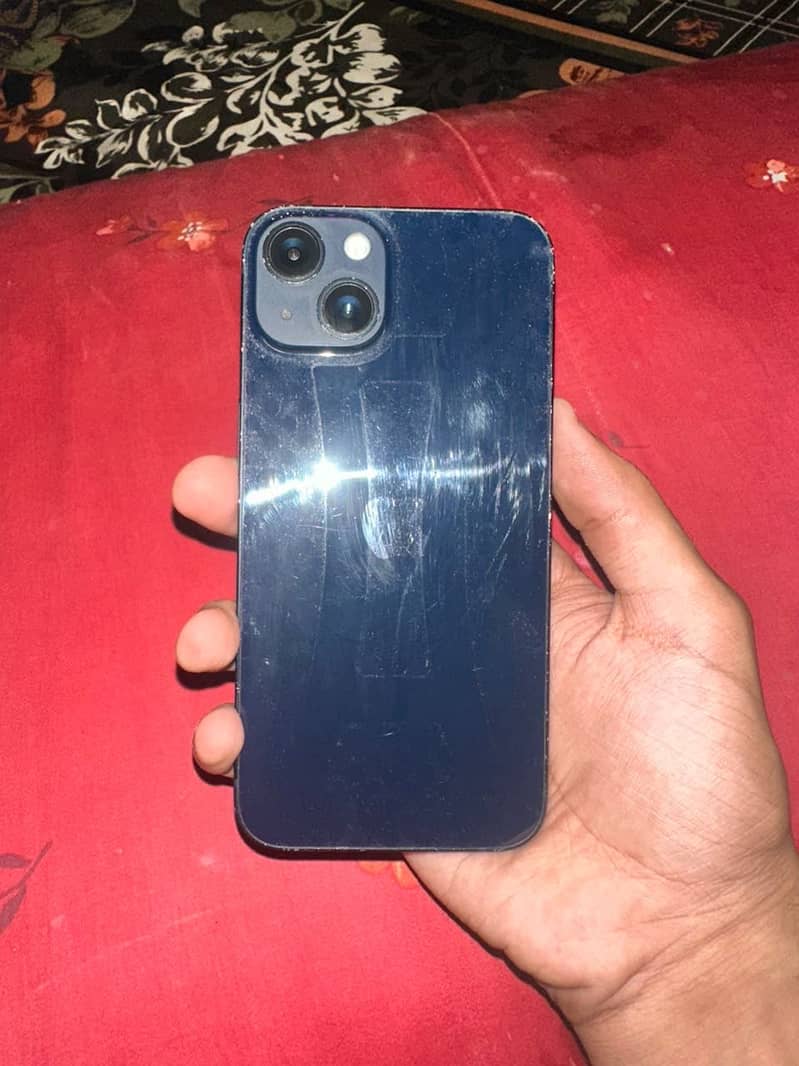 Apple iPhone 13 6
