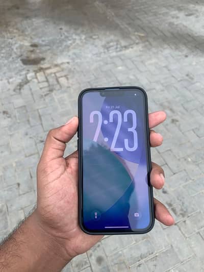 Apple iPhone 13