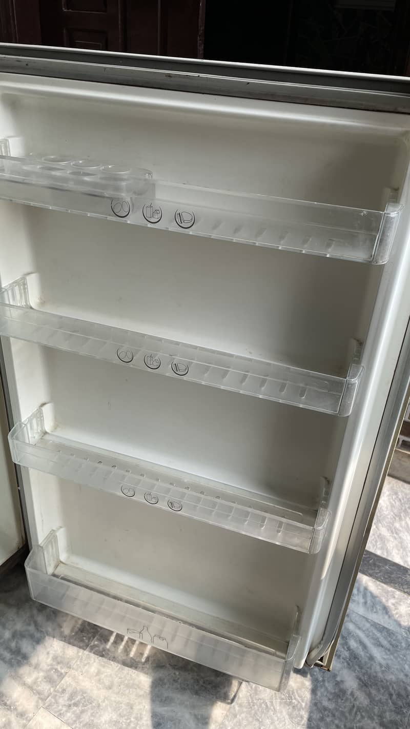 Refrigerator 1