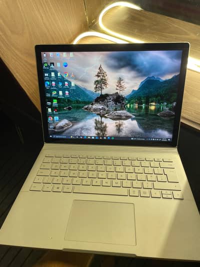 Microsoft Surface Core i5 6th Gen