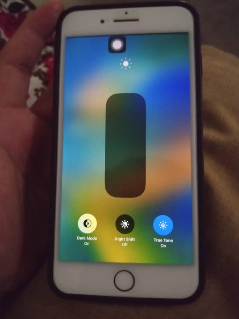 Apple iPhone 8 Plus 5