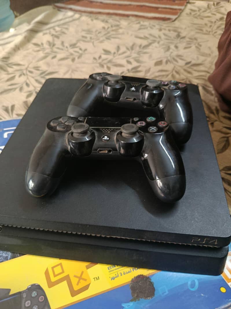 Ps4 Slim 1