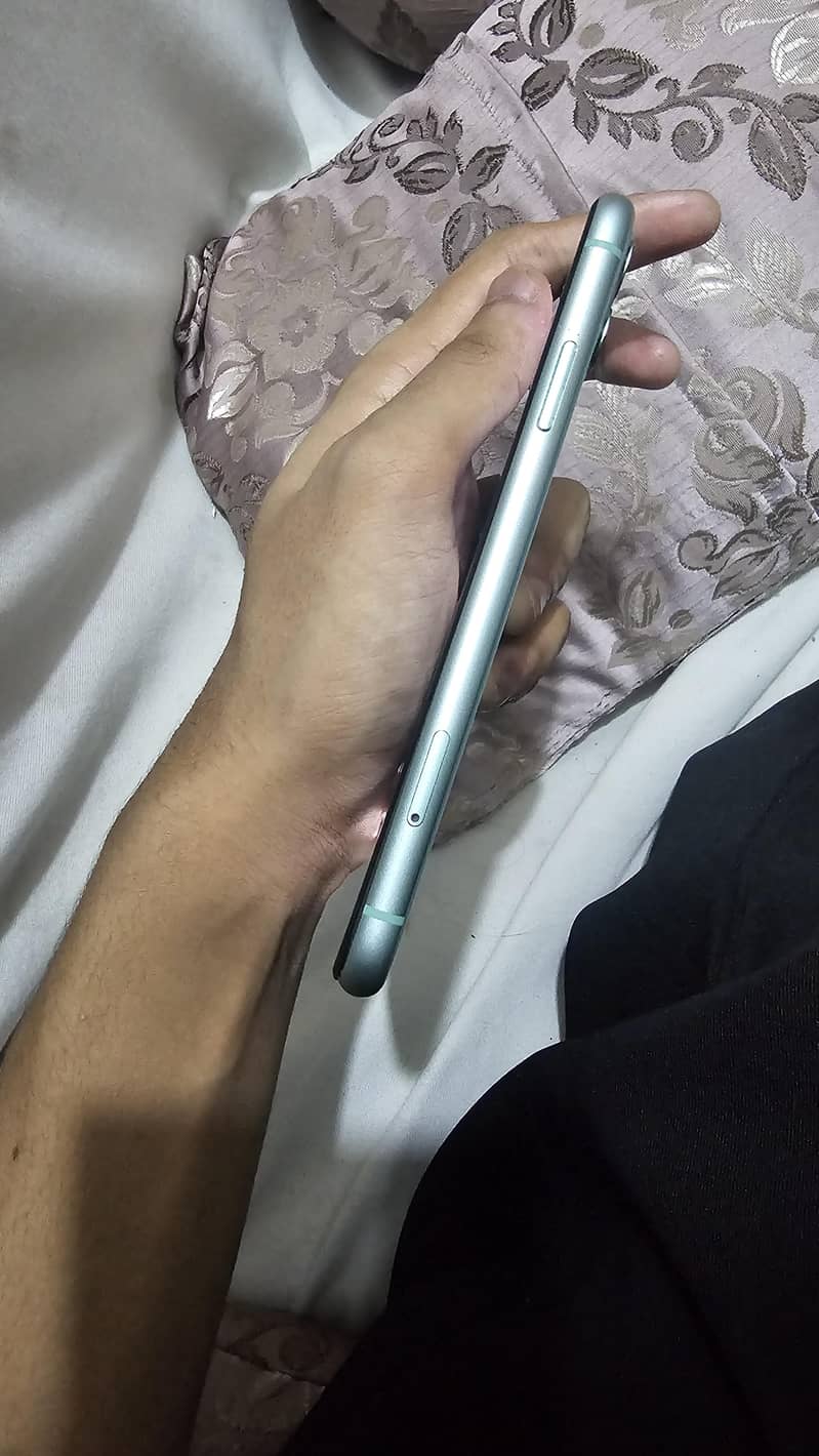 Apple iPhone 11 1