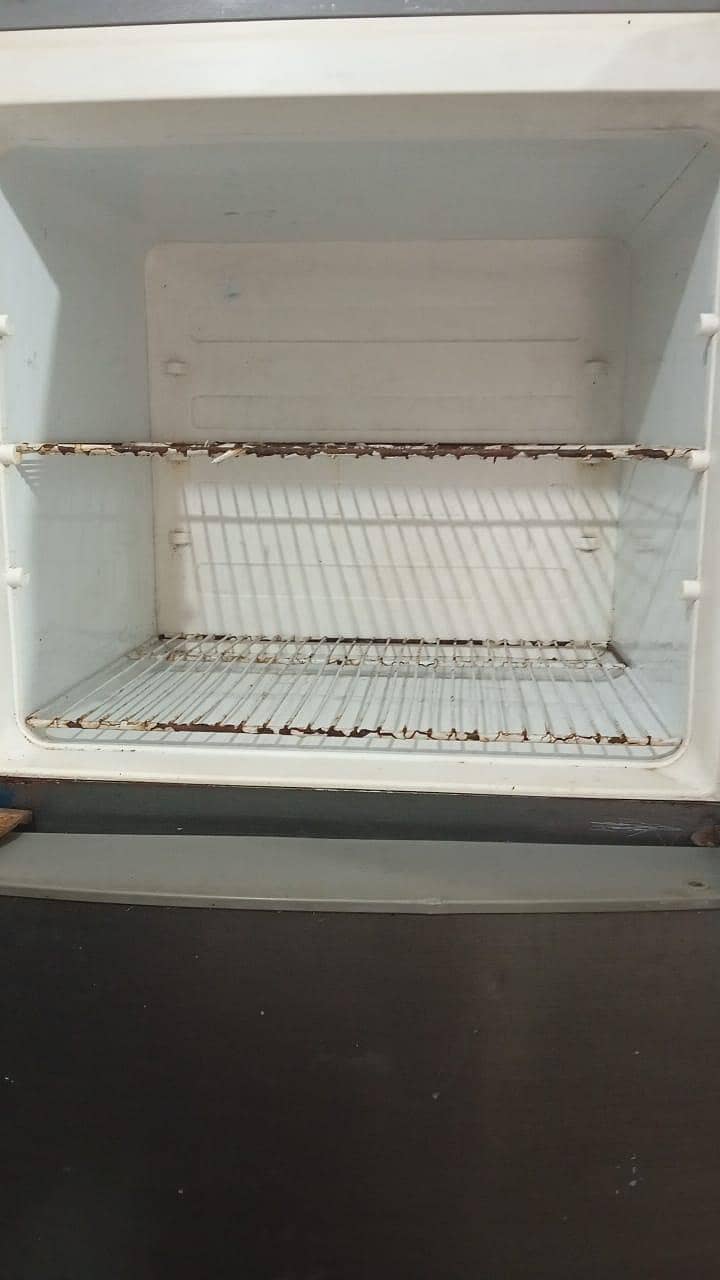 Refrigerator 1