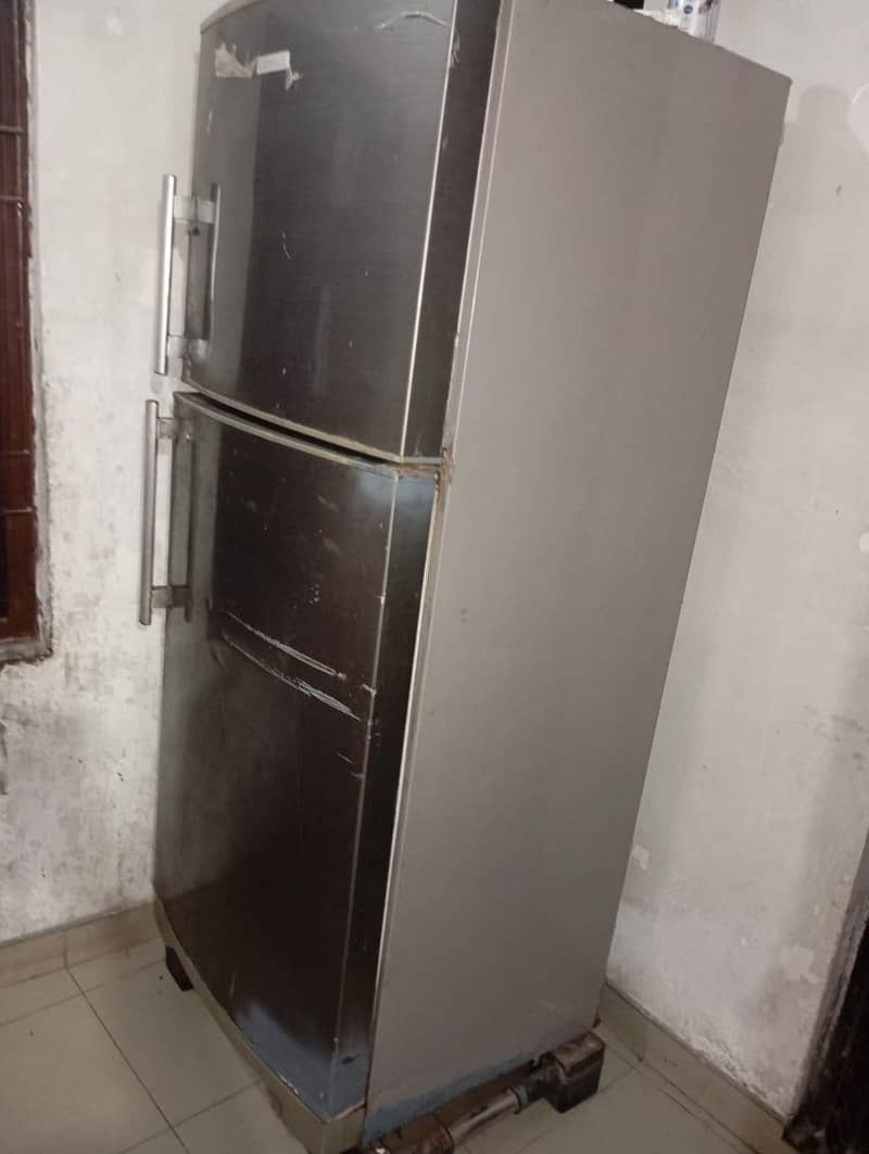 Refrigerator 4