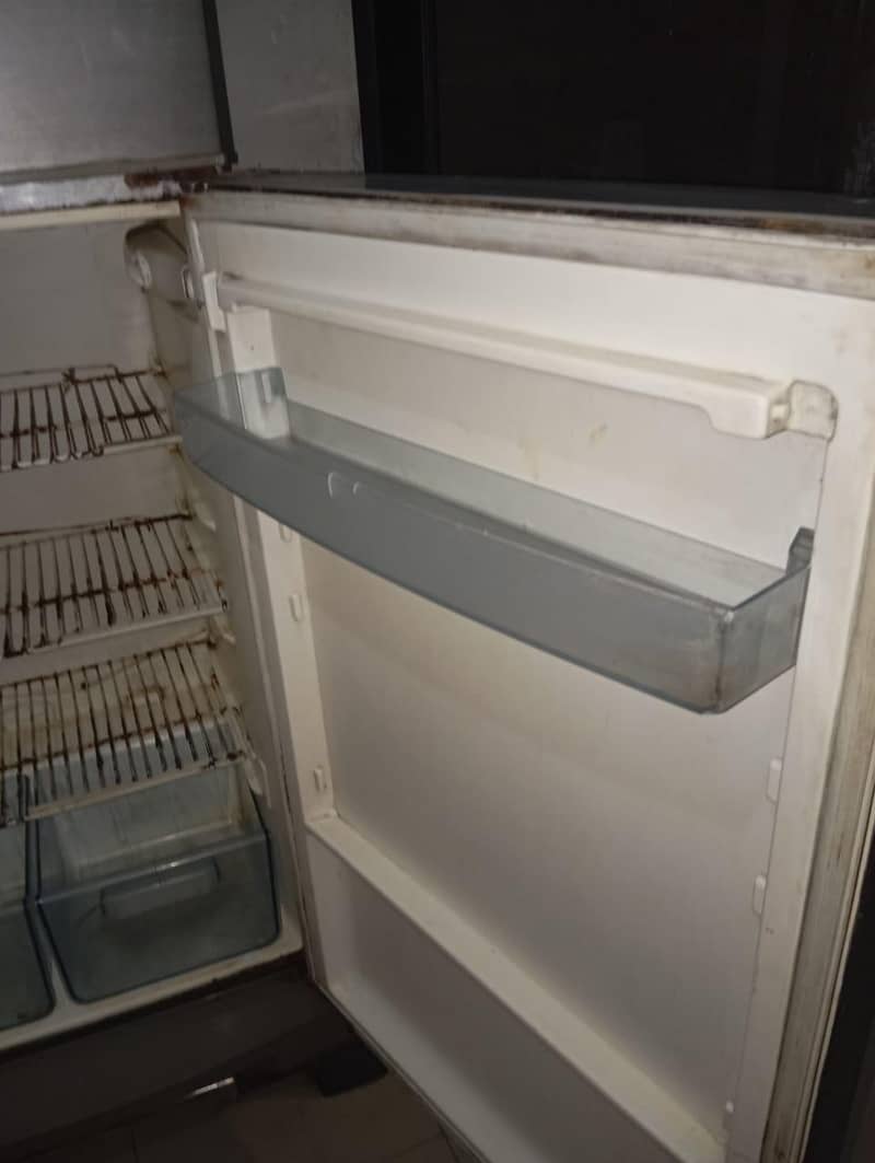 Refrigerator 7