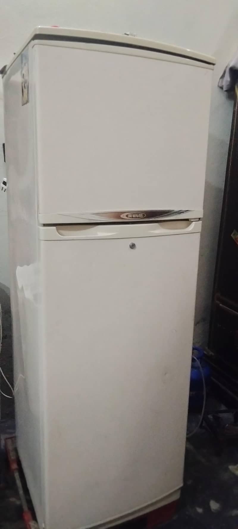 waves dobal door refrigerator for sale excellent condition fast coling 0