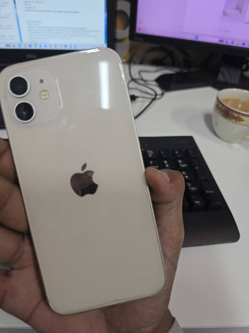 Apple iPhone 12 2