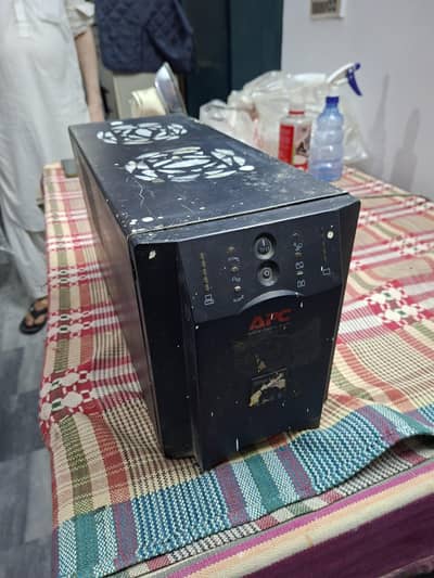 1500 VA / 1000w ups