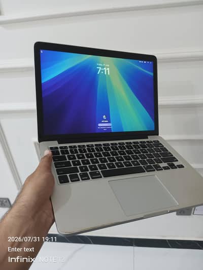 MacBook Pro 2015 Scratchless Condition