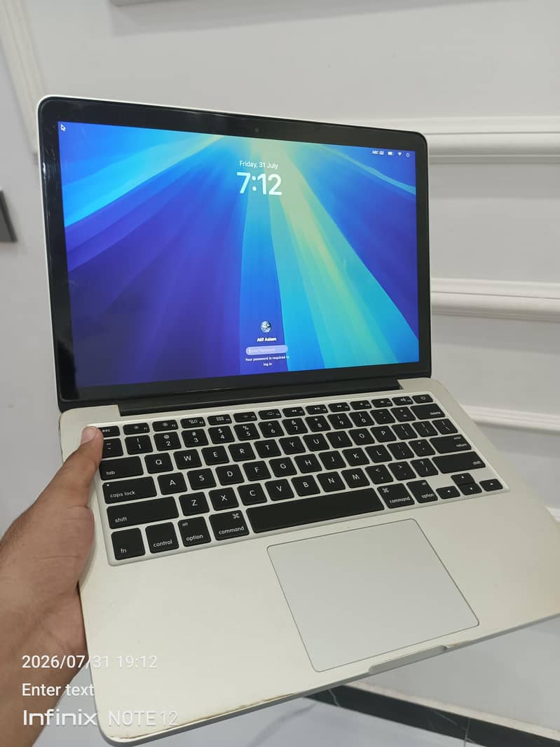 MacBook Pro 2015 Scratchless Condition 2