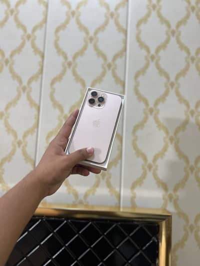 Apple iPhone 16 Pro Max Desert 256gb