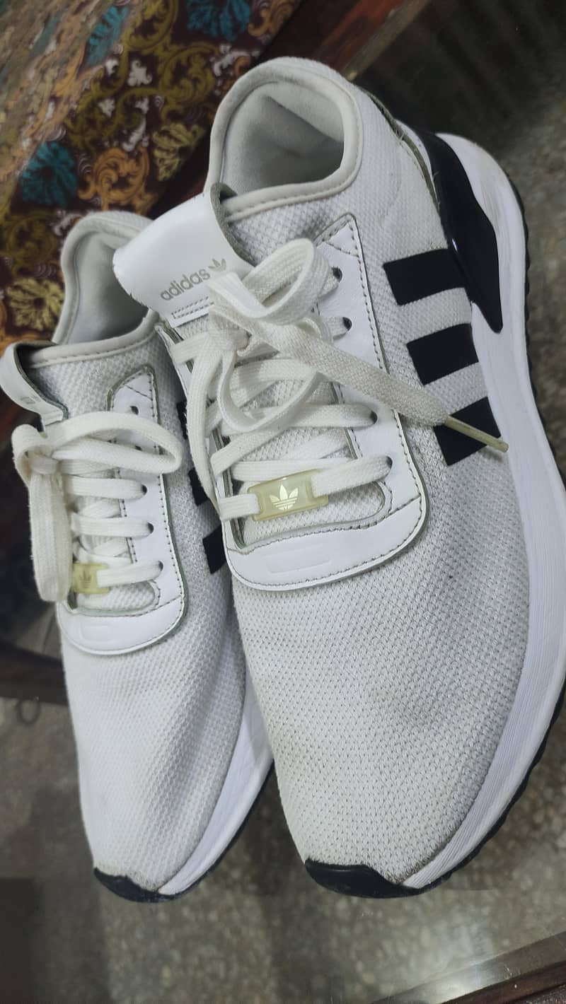 ADIDAS 6