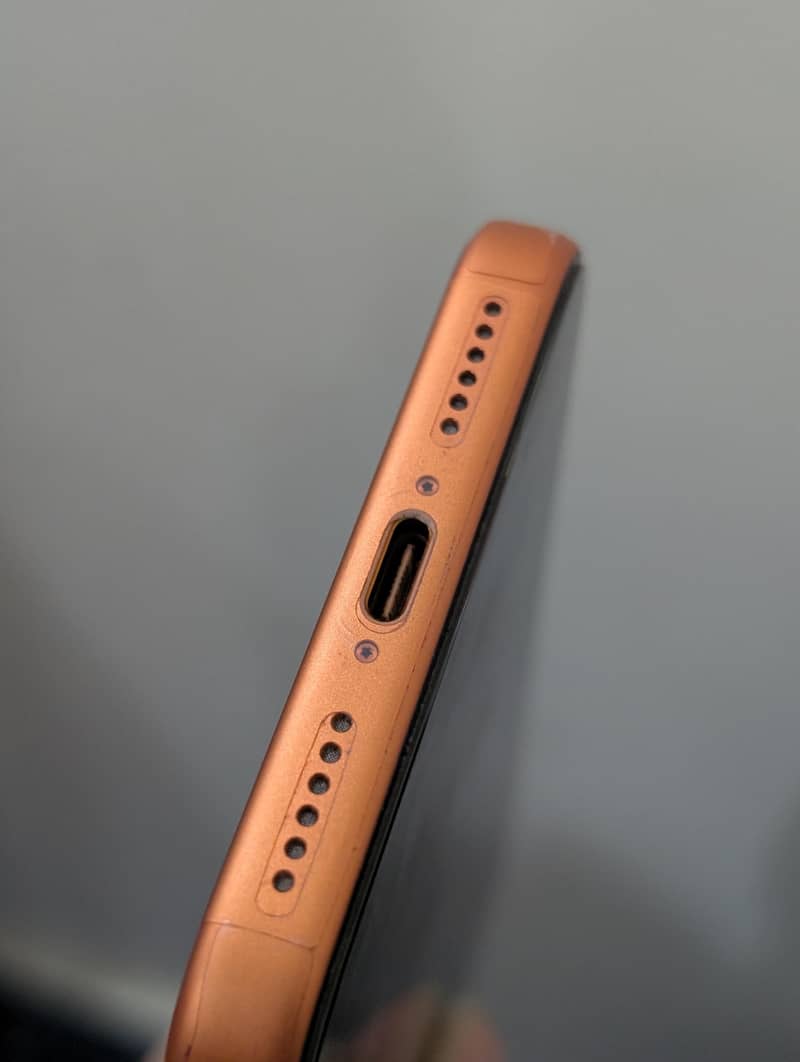 Apple iPhone 17 Pro Max 1