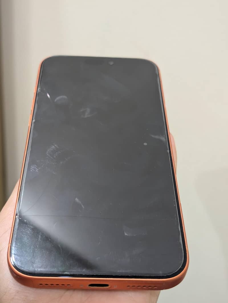 Apple iPhone 17 Pro Max 4