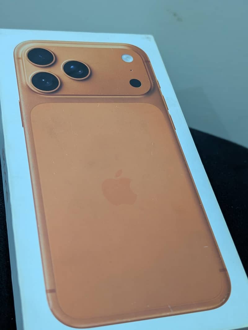 Apple iPhone 17 Pro Max 5