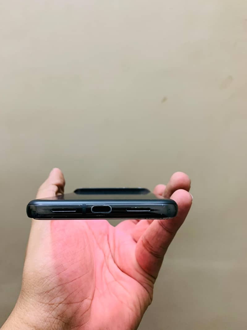 Google Pixel 8 Pro 4