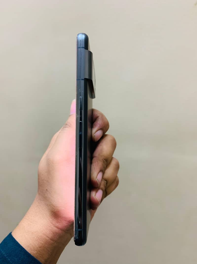 Google Pixel 8 Pro 5