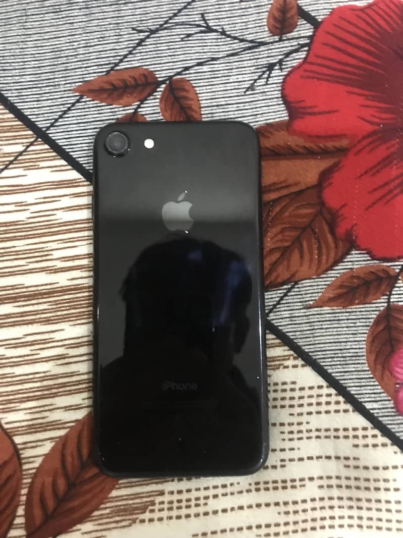 Apple iPhone 7 1