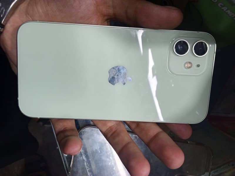 Apple iPhone 12 2