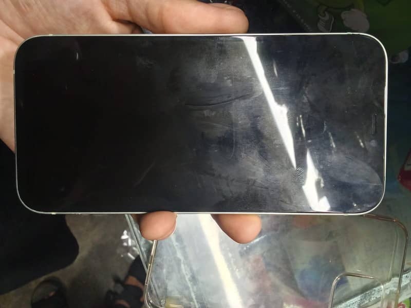Apple iPhone 12 3