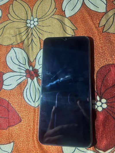 Realme C33