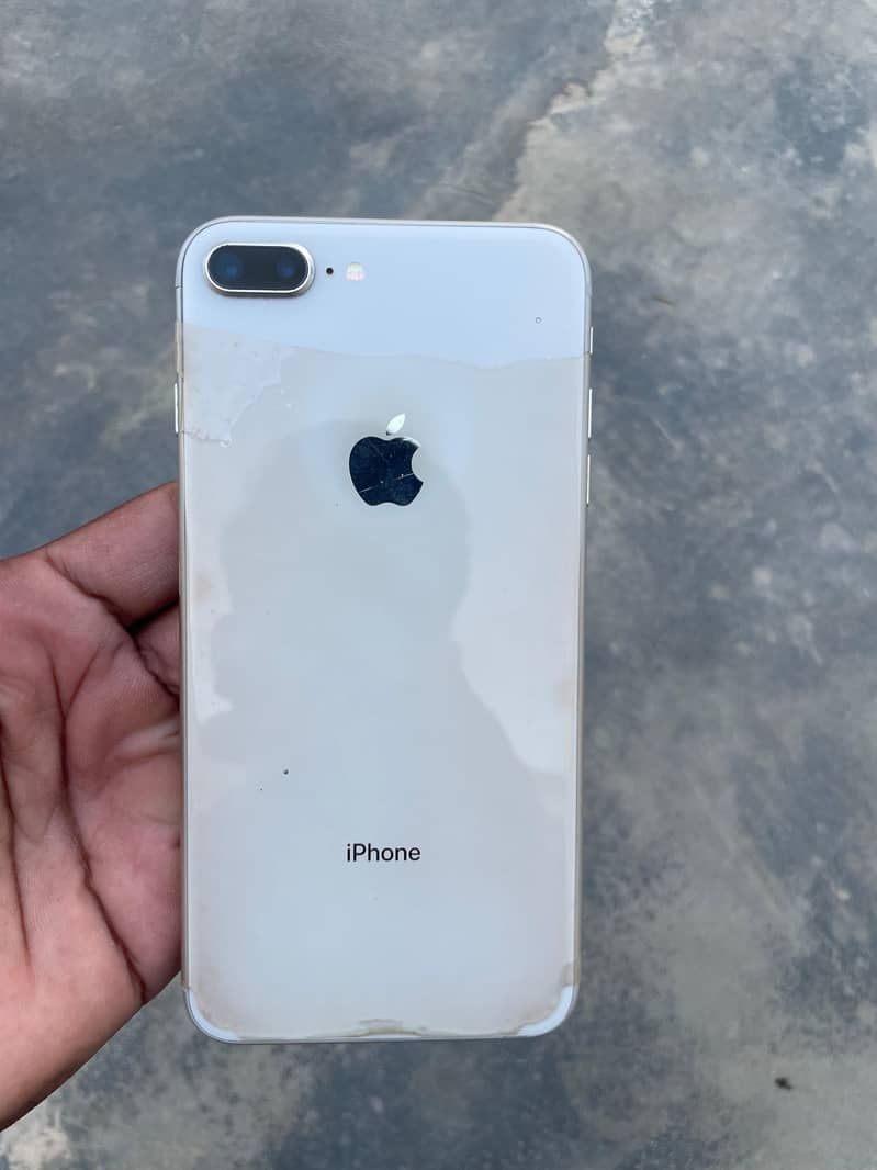 1Apple iPhone 8 Plus 0