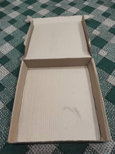 pizza box style box