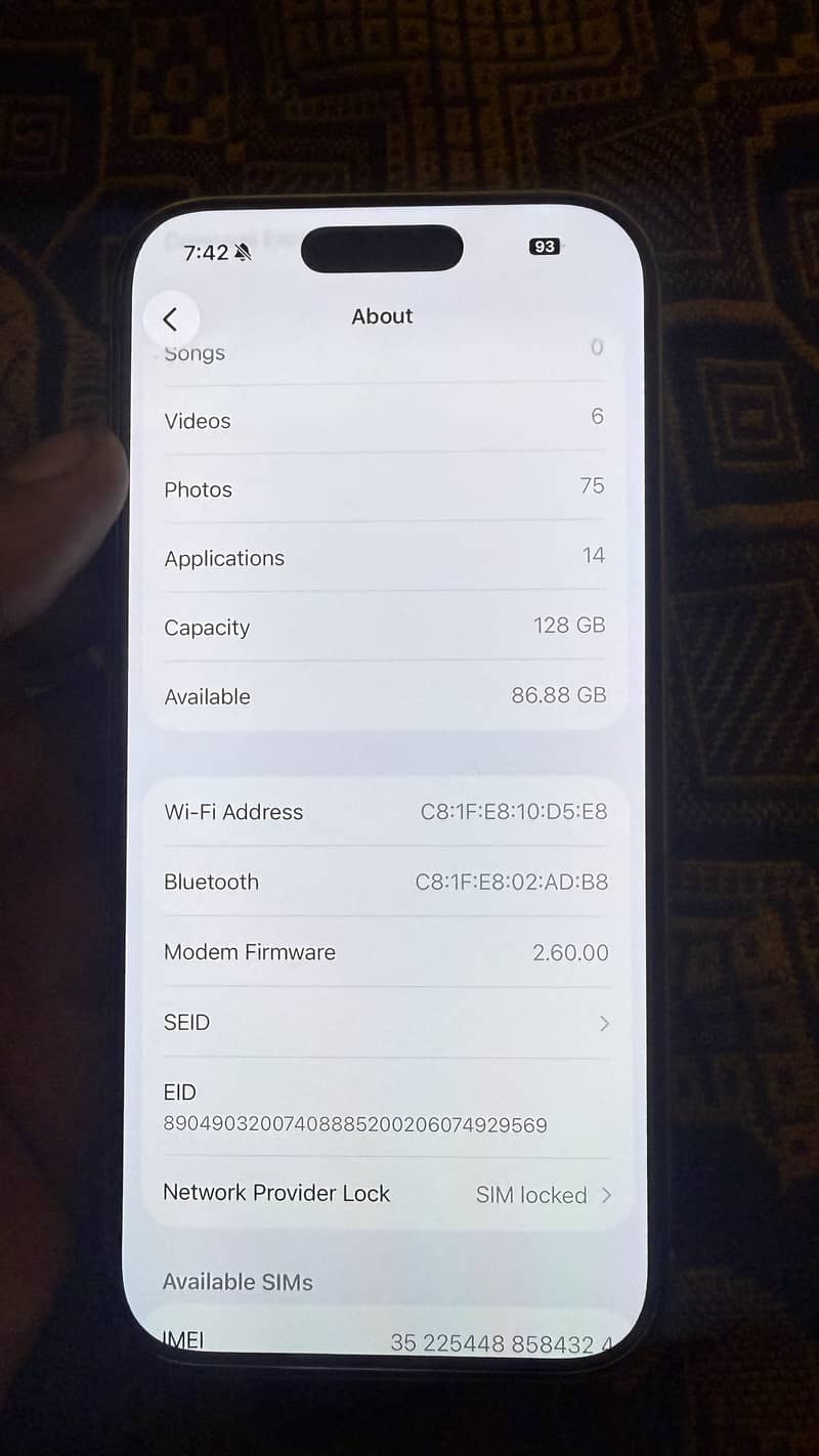 Apple iPhone 16 Pro 0