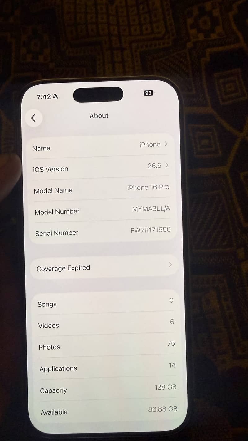 Apple iPhone 16 Pro 1