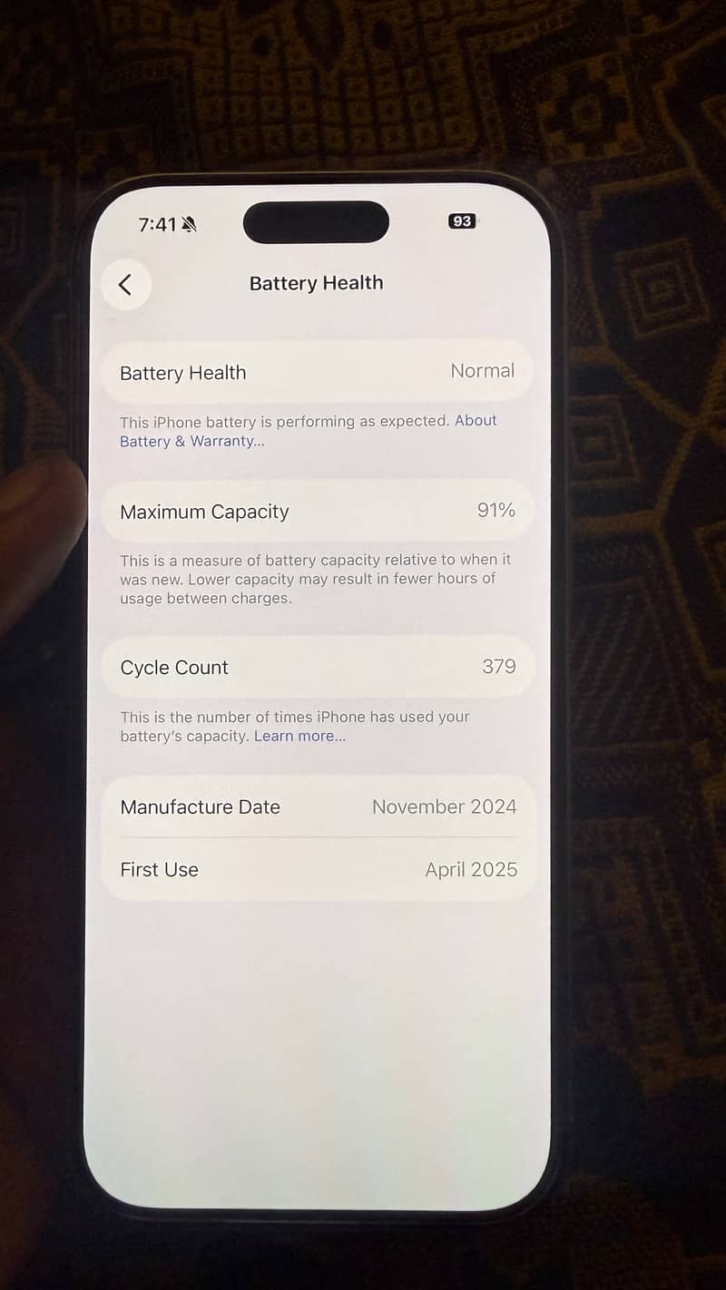 Apple iPhone 16 Pro 2