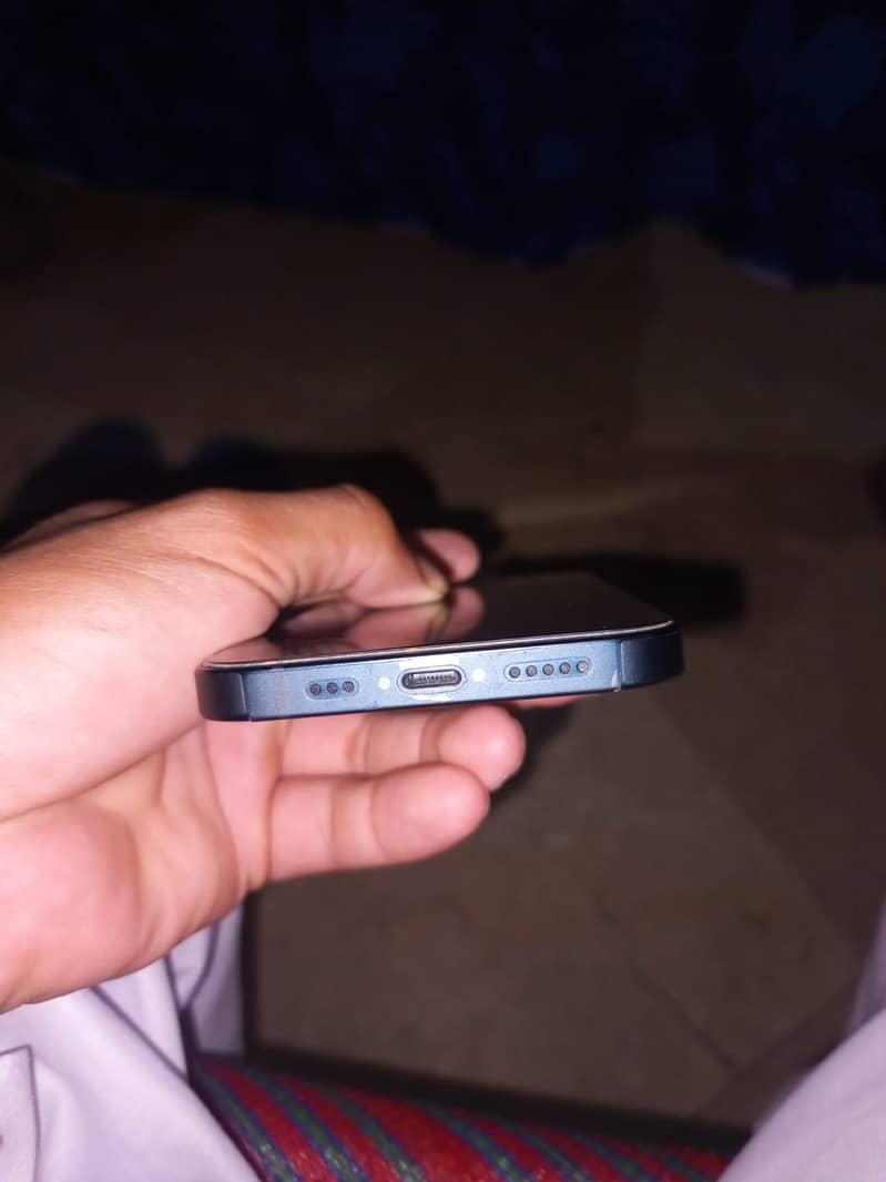 Apple iPhone 13 1
