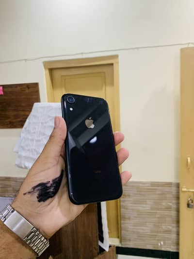 iPhone XR jv
