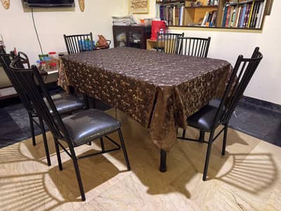 dinning table and chair