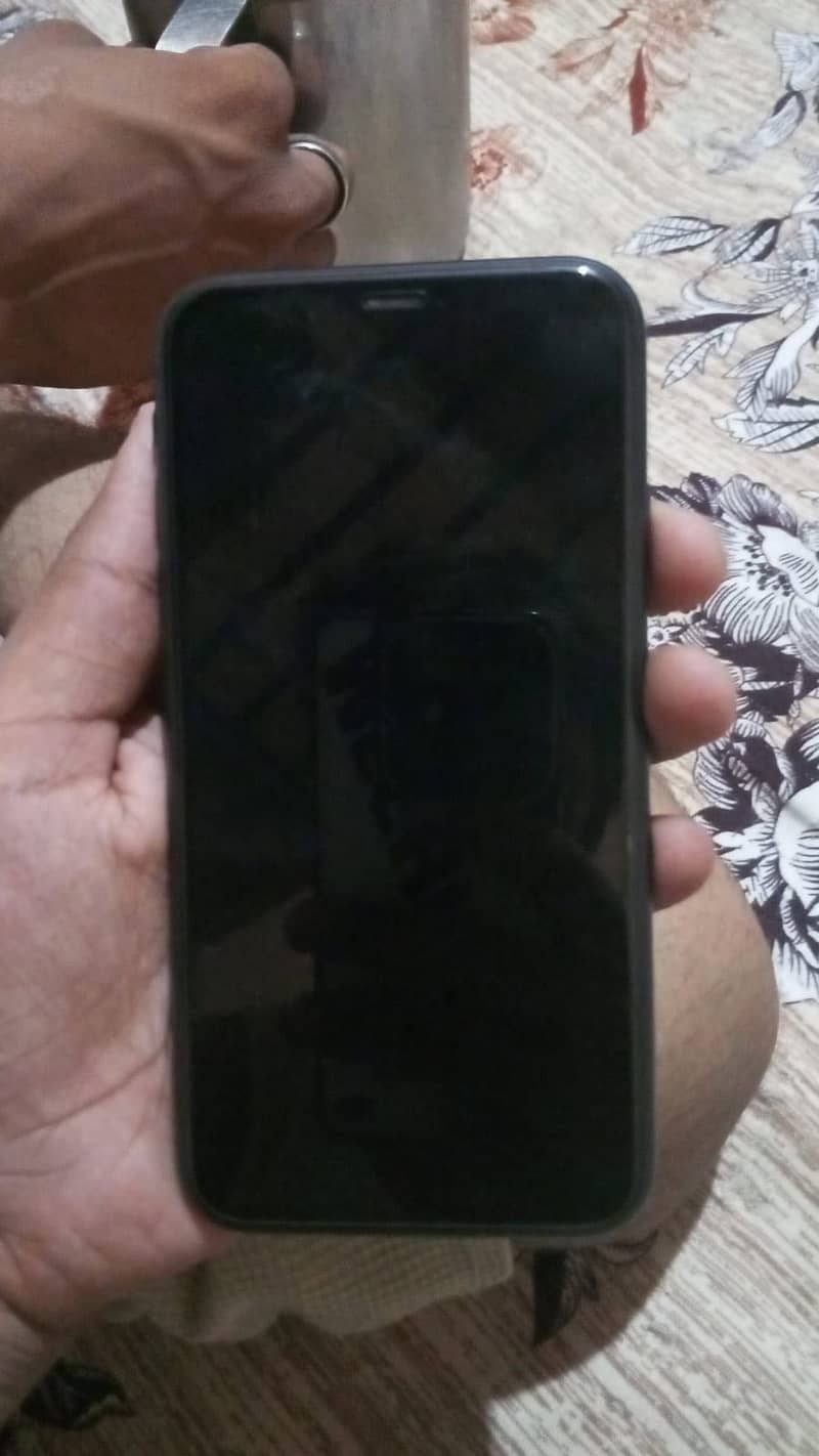 Apple iPhone 11 1