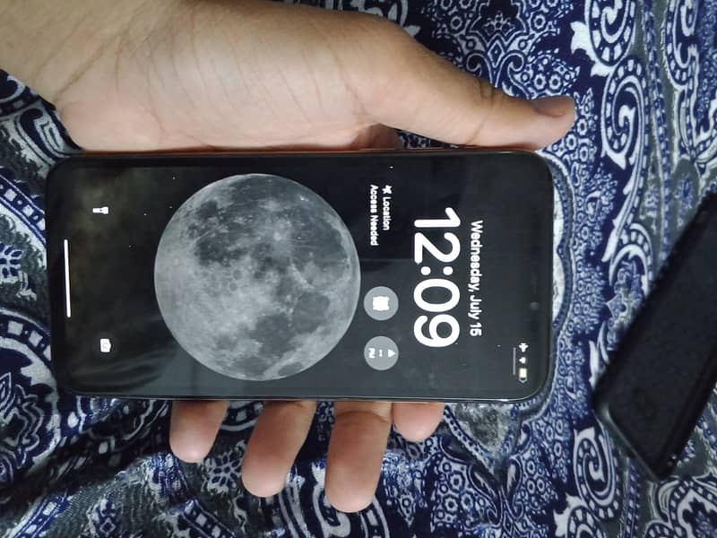 Apple iPhone XS 5