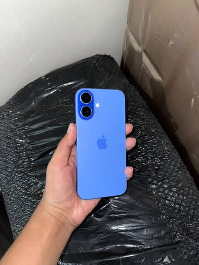 Iphone 16 ( Ultramine blue )