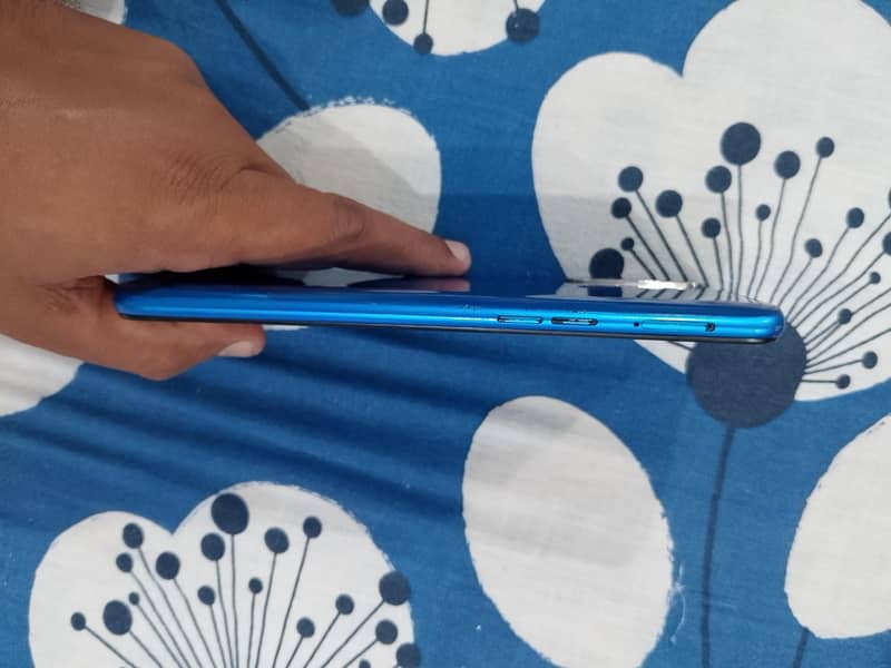 Realme 5 4