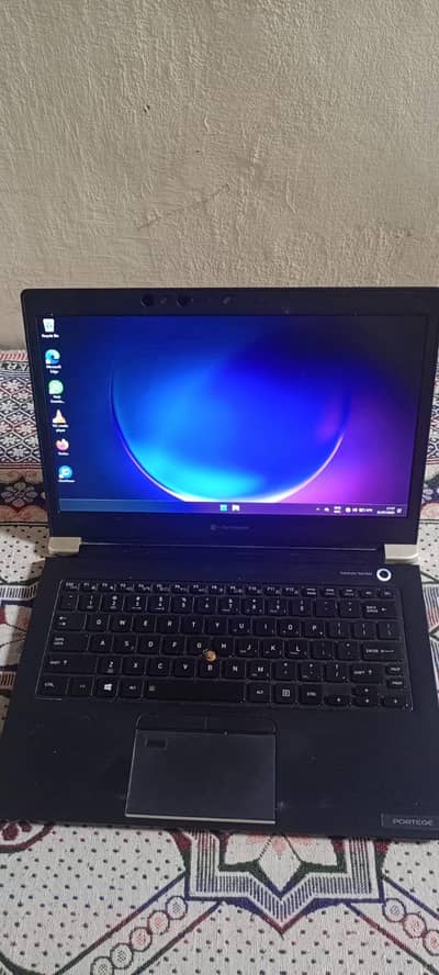 Dynabook Toshiba Portégé X30-F/ Core i5/ 8th Gen/ 16GB RAM/ 256GB SSD