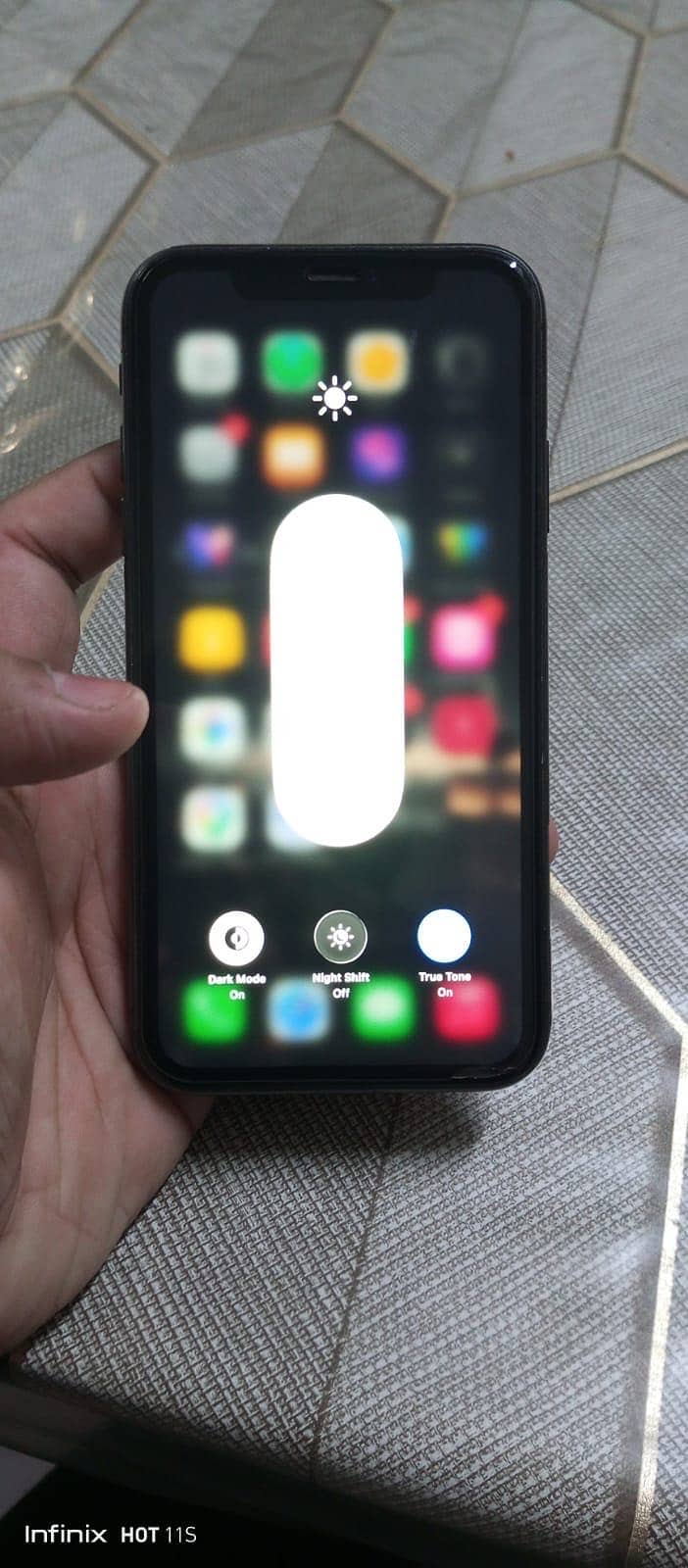 Apple iPhone 11 0