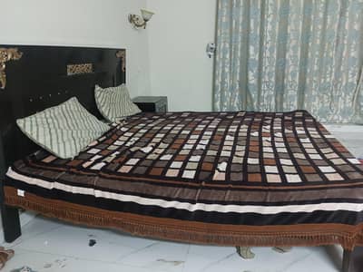 sale bed with mattress in good condition. .