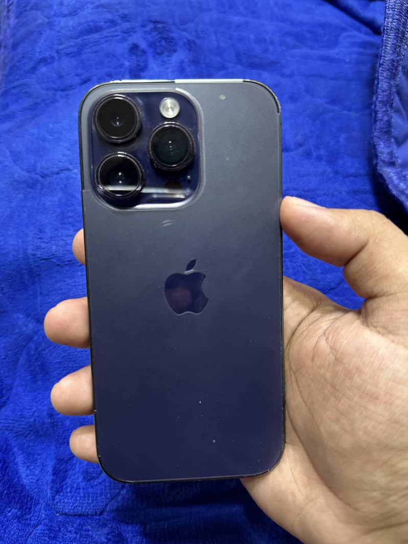 Apple iPhone 14 Pro 0