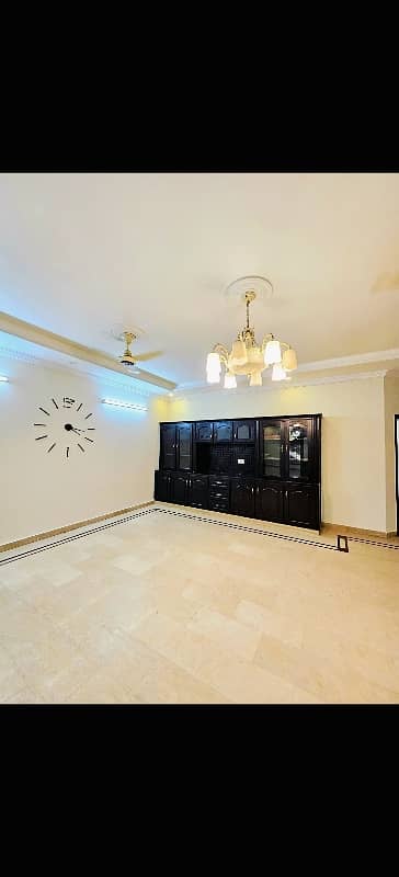 35x70 10 Marla Upper Portion Prime Location for rent in G-13