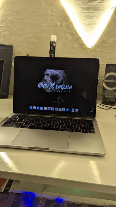 MacBook Pro 13-inch 2017 | Core i5 | 8GB RAM | Battery 184 Cycles