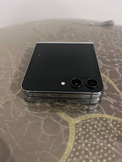 Samsung Mobile Z Flip 5