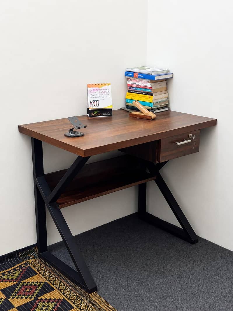 K shape working table, 9/10 condition 3ft X 2ft 0