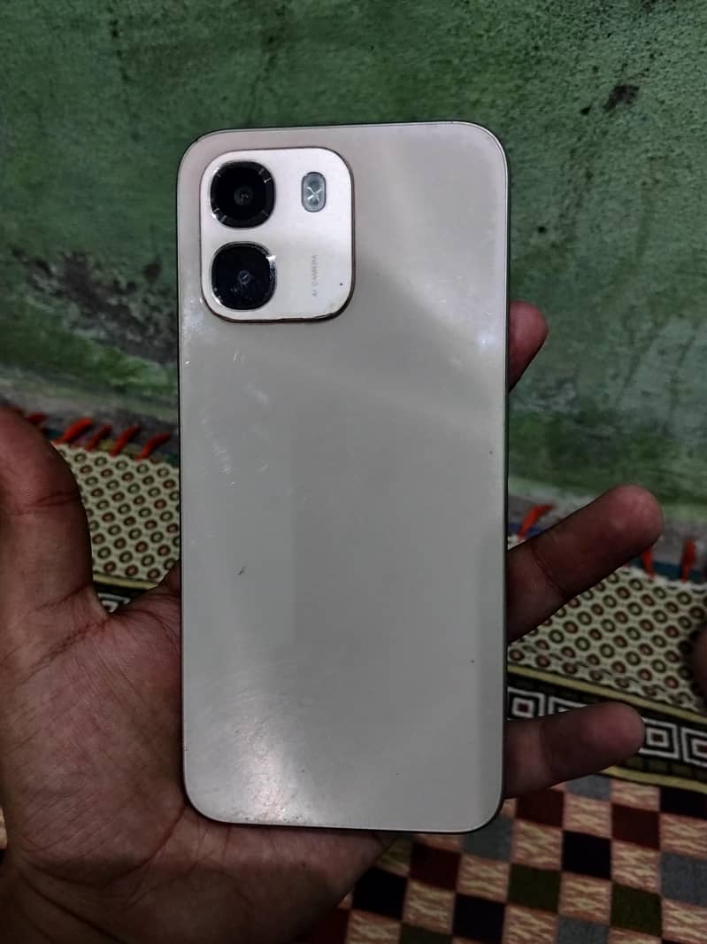 OPPO A6 0
